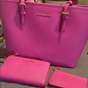 Michael Kors Purse and Wallets
